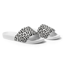 Load image into Gallery viewer, Cheetah Women&#39;s slides
